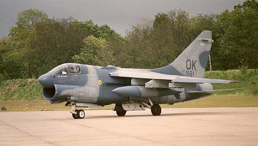 1991-06 A7  Corsair-.jpg